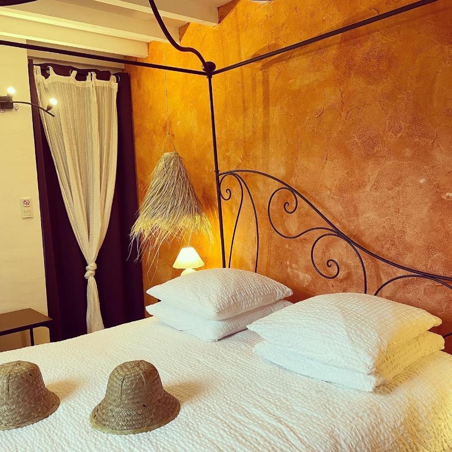 אורנג' Chambres D Hotes Le Mas Julien Piscine Chauffee Adult Only מראה חיצוני תמונה